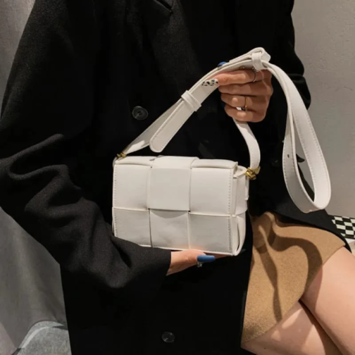 3bbf2fb4 7cb4 4a7b a7f6 dbb7985b