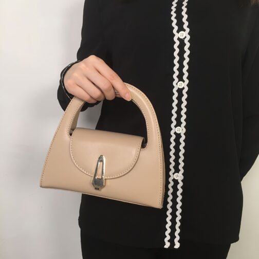 Dfe69dee 86f5 41a9 B7bb Cc2452a98b60